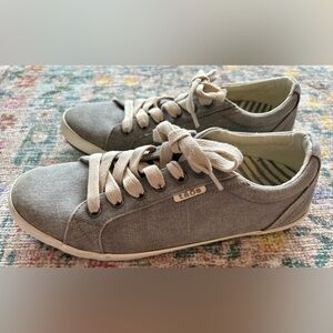 Taos Star Women's Sneaker
